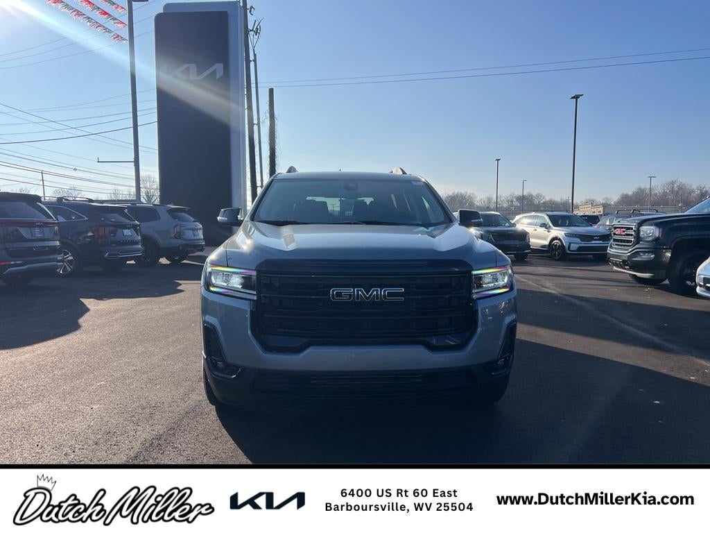 2023 GMC Acadia SLT