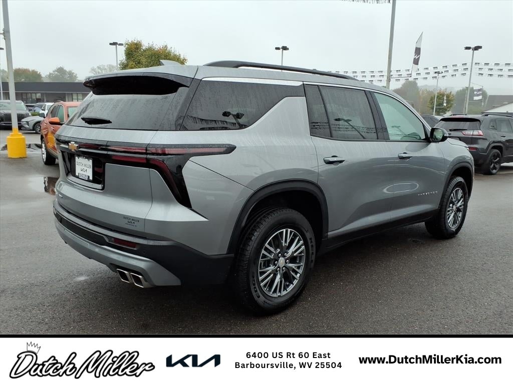 2025 Chevrolet Traverse AWD LT