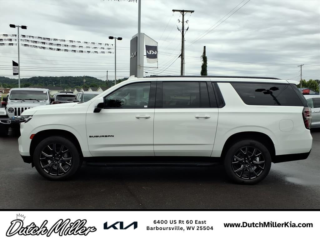 2023 Chevrolet Suburban RST