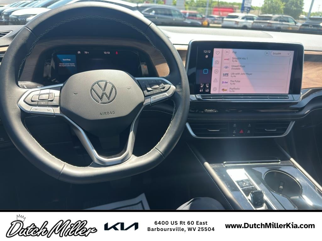 2025 Volkswagen Atlas 2.0T SE w/Technology