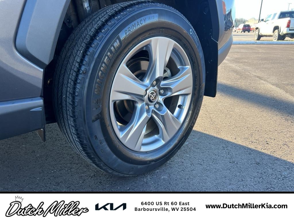 2022 Toyota RAV4 XLE