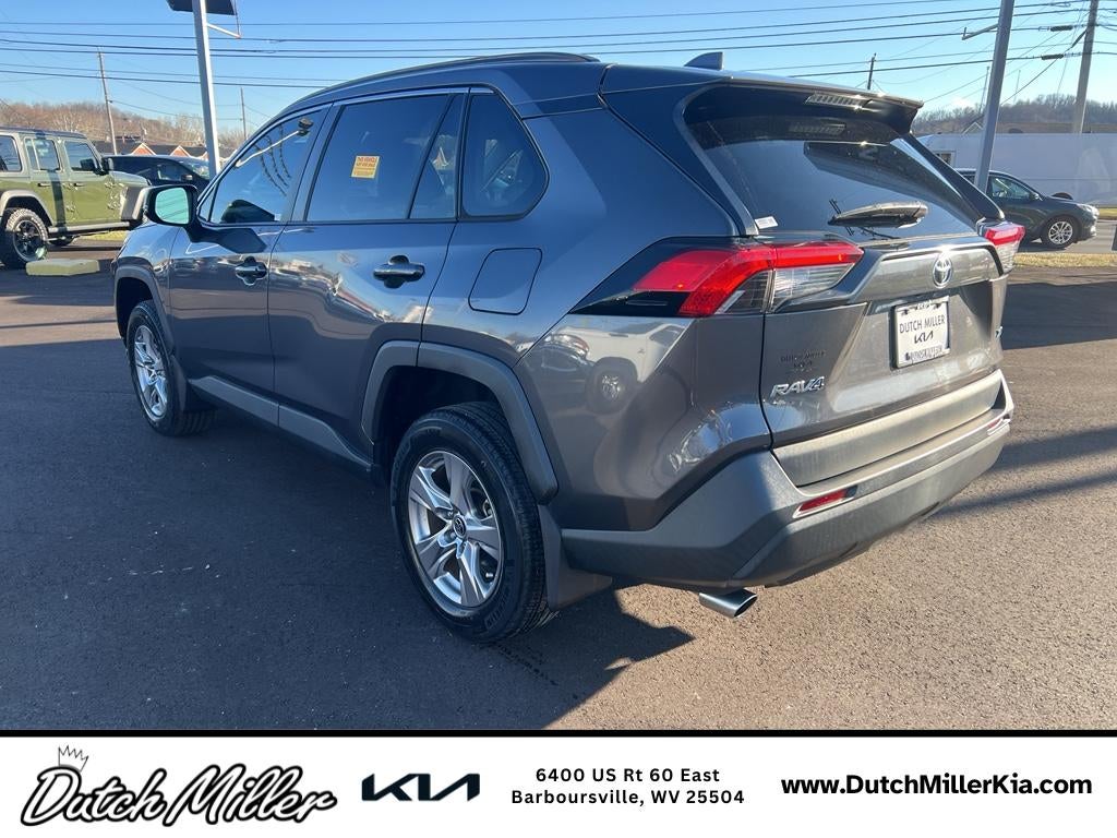 2022 Toyota RAV4 XLE