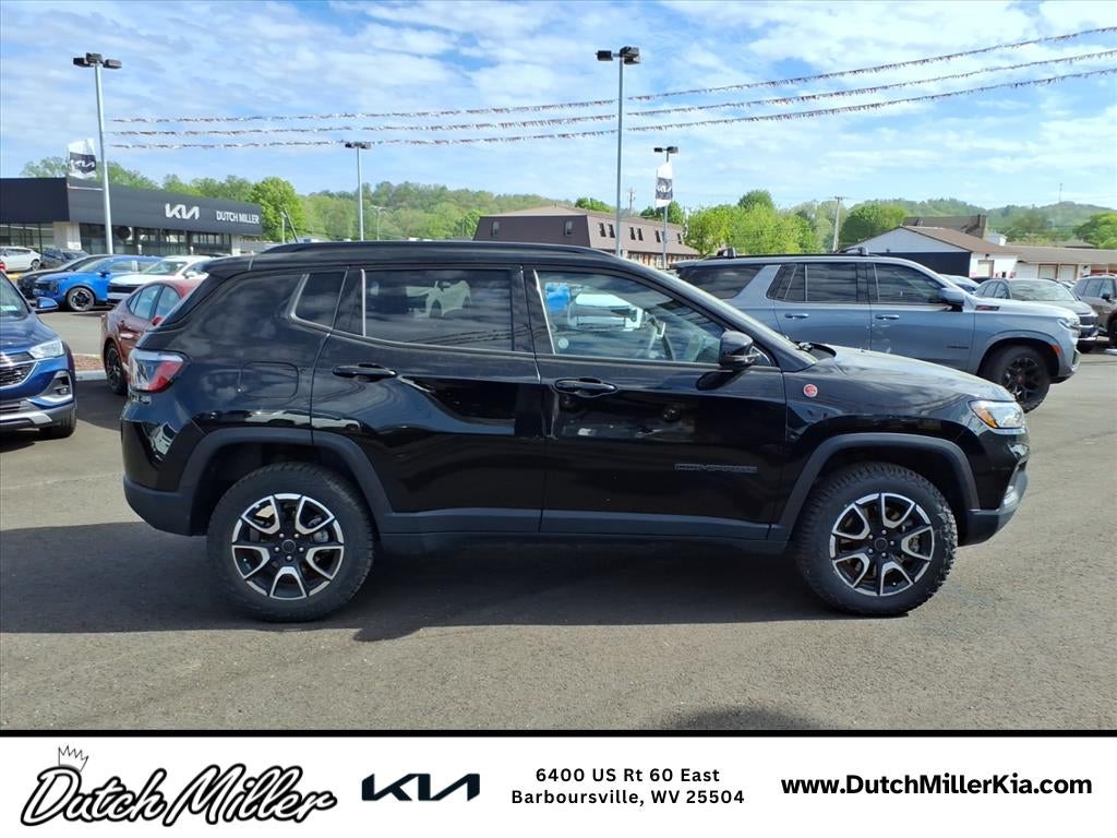 2025 Jeep Compass Trailhawk