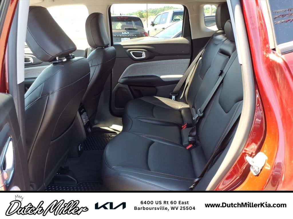 2022 Jeep Compass Latitude Lux
