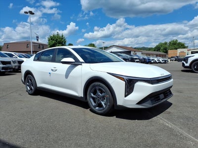 2026 Kia K4 LXS