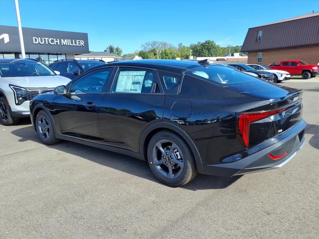 2026 Kia K4 LXS
