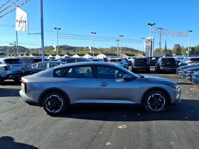 2025 Kia K4 EX