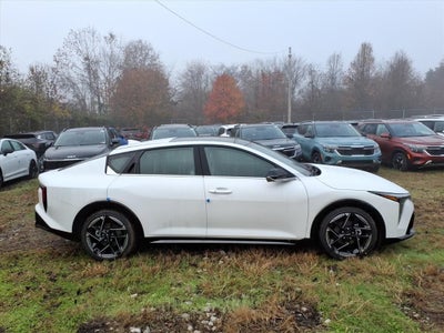 2025 Kia K4 GT-Line