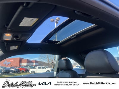 2013 Volkswagen Beetle 2.5L w/Sun