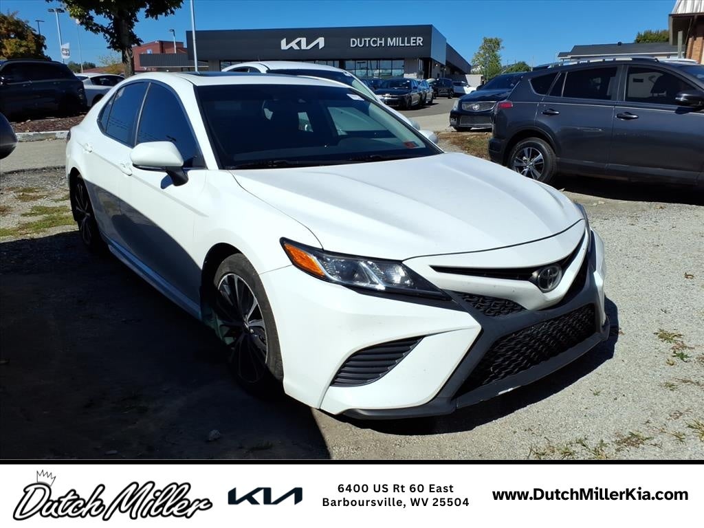 2019 Toyota Camry SE