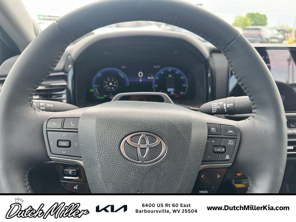 2025 Toyota Camry Hybrid XLE