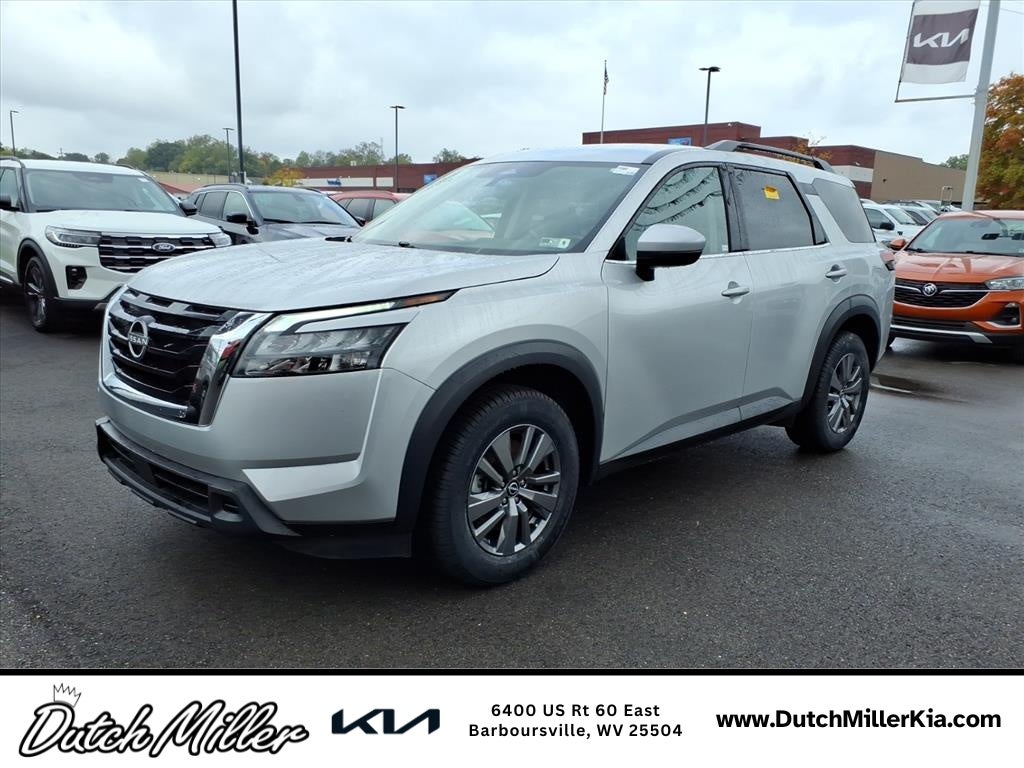 2025 Nissan Pathfinder SV