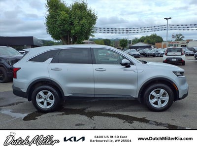 2022 Kia Sorento LX