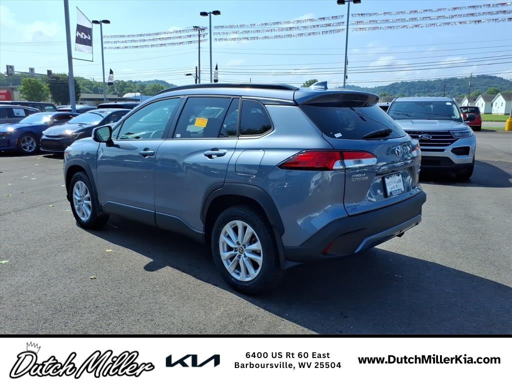 2022 Toyota Corolla Cross LE