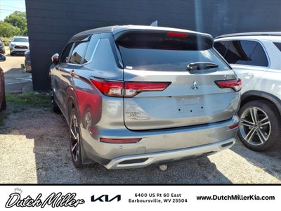 2023 Mitsubishi Outlander SE