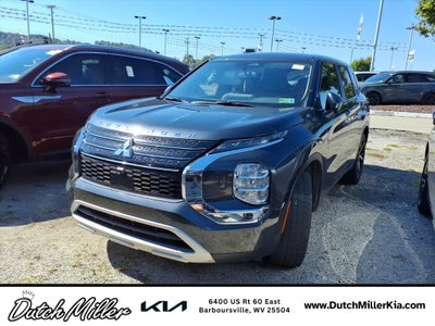 2024 Mitsubishi Outlander SE