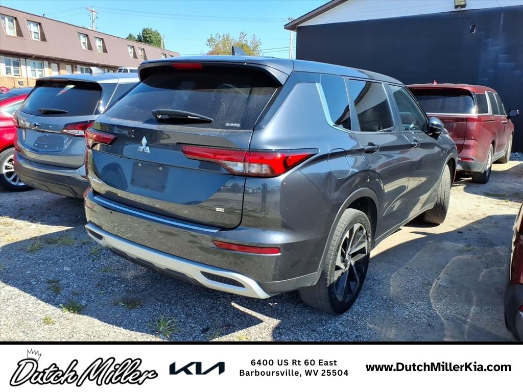 2024 Mitsubishi Outlander SE