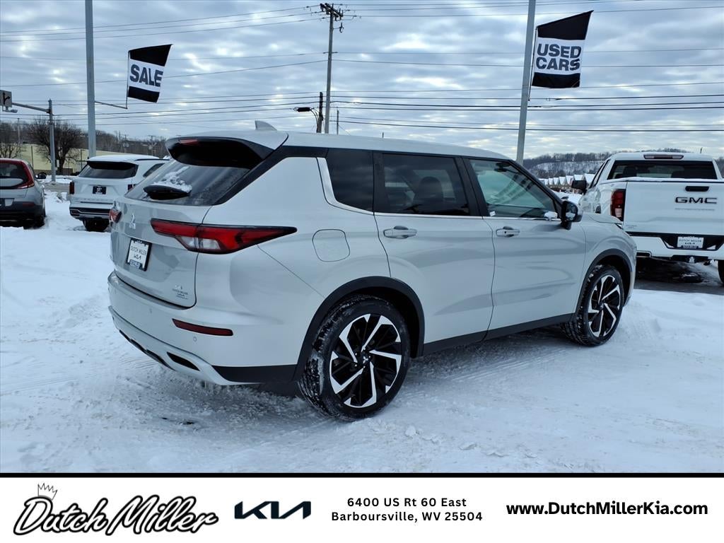 2024 Mitsubishi Outlander SE