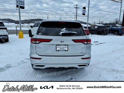 2024 Mitsubishi Outlander SE