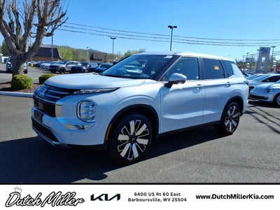 2025 Mitsubishi Outlander SE