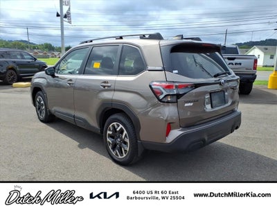 2025 Subaru Forester Premium