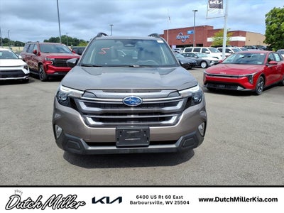 2025 Subaru Forester Premium