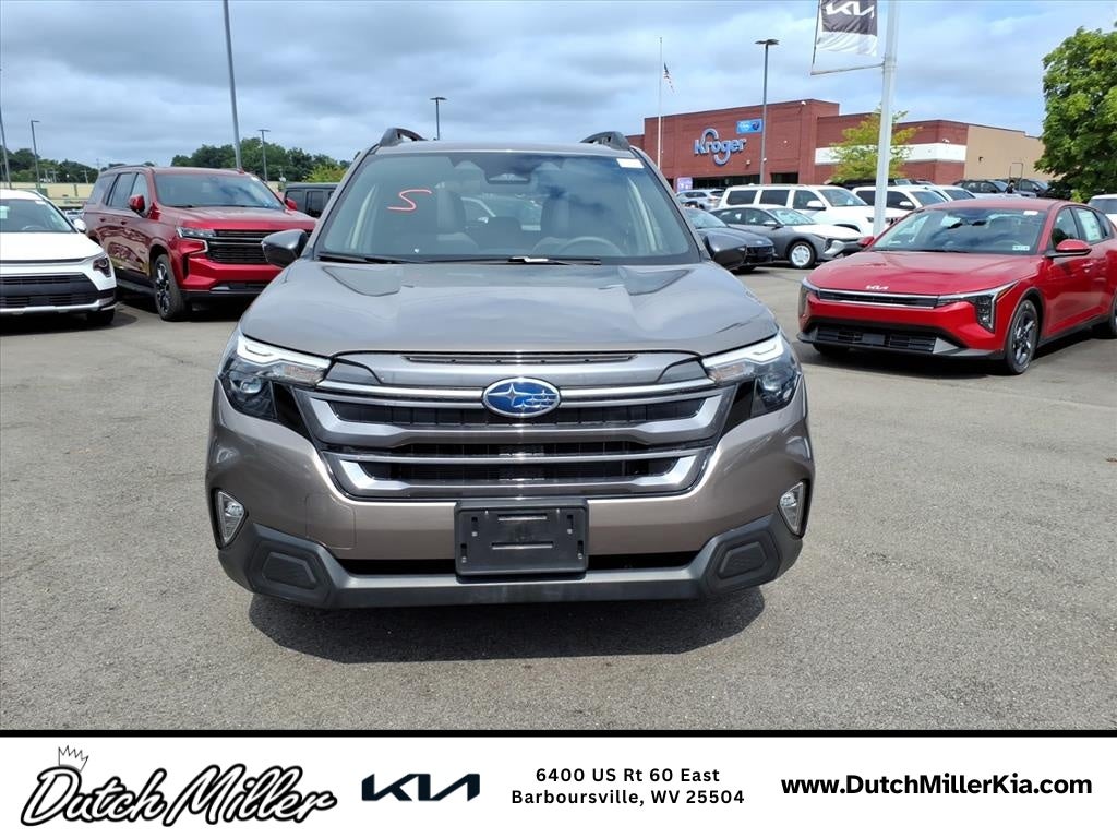 2025 Subaru Forester Premium