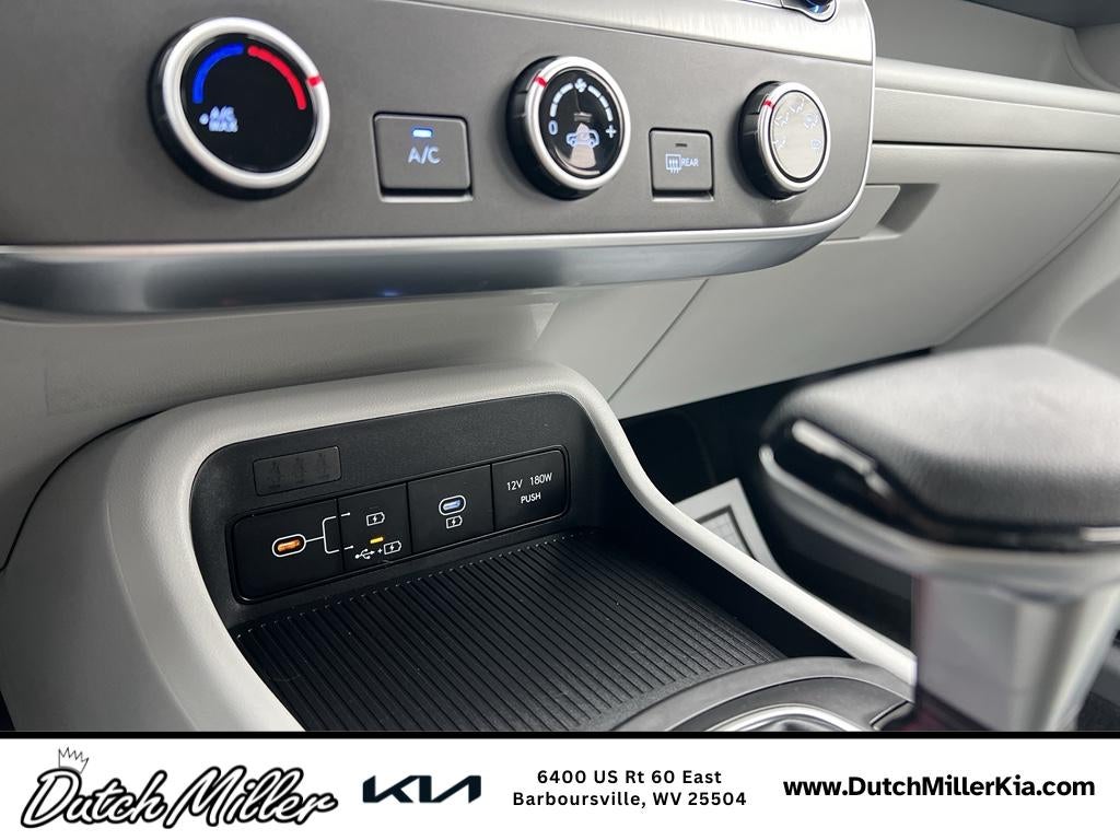 2024 Hyundai Kona SE