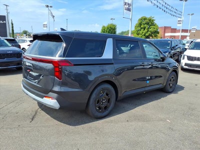 2027 Kia Carnival LXS
