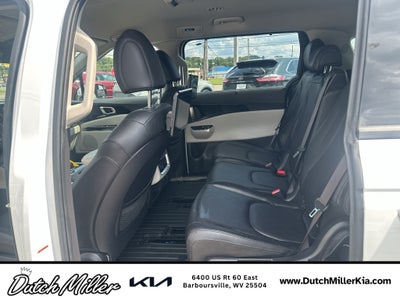 2023 Kia Carnival SX
