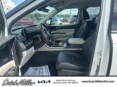 2023 Kia Carnival SX