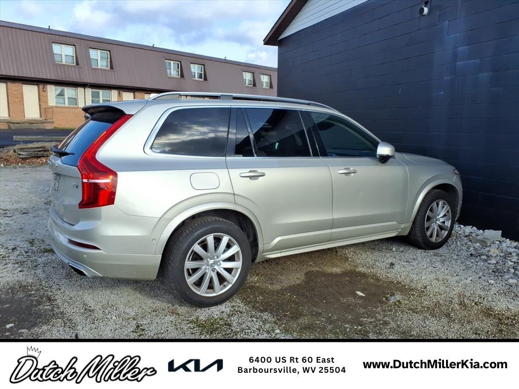 2016 Volvo XC90 Momentum